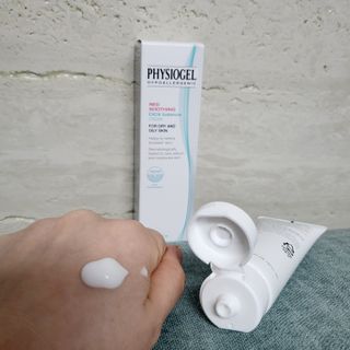 피지오겔 레드수딩 시카밸런스 크림 50ml — 5점을 준 리뷰어가 2022년 4월 올린 사용 사진
