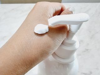 [닥터문] 프리미엄 알로에베라 선크림 500ml — 5점을 준 리뷰어가 2022년 7월 올린 사용 사진