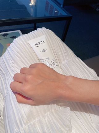 렉스리 데일리 톤업 크림 Rexri Daily Tone Up Cream — 3.5점을 준 리뷰어가 2022년 10월 올린 사용 사진