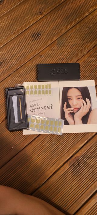 데싱디바 글레이즈 젤네일 스프링 프렌치 네일_5종 중 택 1 — 5점을 준 리뷰어가 2021년 9월 올린 사용 사진