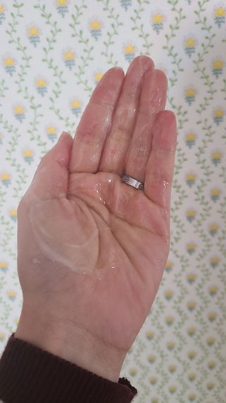 르핸스 퍼포밍 5 샴푸 비반트 포렛/베티버 포그 — 5점을 준 리뷰어가 2022년 12월 올린 사용 사진