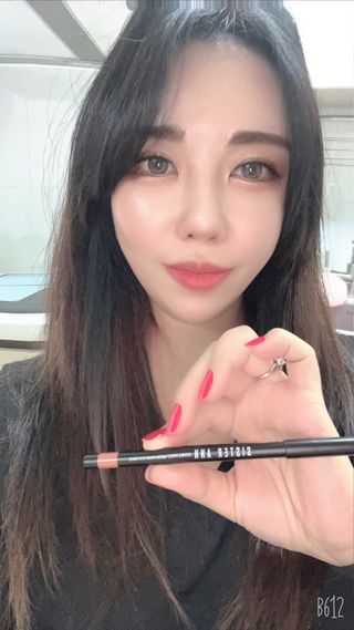 씨스터앤 더블이펙트 워터프루프 아이펜슬 11종 택 1 — 5점을 준 리뷰어가 2022년 1월 올린 사용 사진