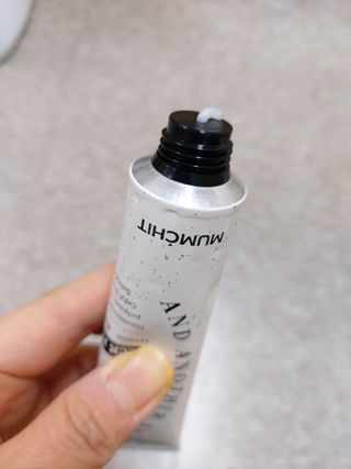멈칫(MUMCHIT) 넥퍼퓸 NECKPERFUME 2가지 향 — 4점을 준 리뷰어가 2021년 11월 올린 사용 사진