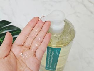 닥터시드 페퍼민트 앤 레몬 비건 비듬케어 쿨 탈모 샴푸 (1000ml) — 5점을 준 리뷰어가 2023년 7월 올린 사용 사진