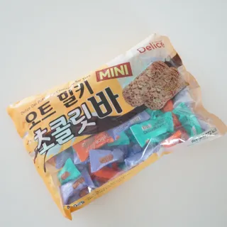 델리스 오트 밀키 초콜릿 바 — 5점을 준 리뷰어가 2022년 5월 올린 사용 사진