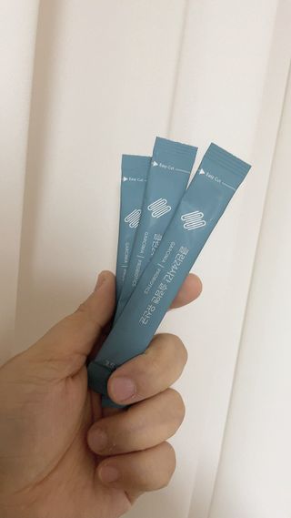 클린24시간 슬림앤유산균 1박스 (3.5g X 15포) — 4점을 준 리뷰어가 2022년 11월 올린 사용 사진