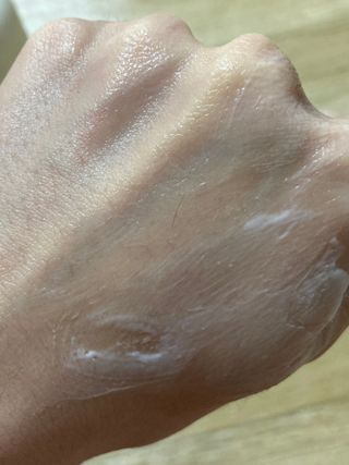 [위켄더스] 끈적임 없이 수분감을 채워주는 핸드& 바디로션 1종 랜덤발송 — 4점을 준 리뷰어가 2022년 5월 올린 사용 사진