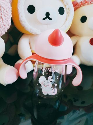 유비맘 트라이탄 코니빨대컵_컬러 랜덤 발송 — 5점을 준 리뷰어가 2021년 1월 올린 사용 사진