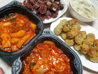 한성기업 무볼레 닭떡볶이+해물떡볶이 2종 세트 — 5점을 준 리뷰어가 2021년 9월 올린 사용 사진