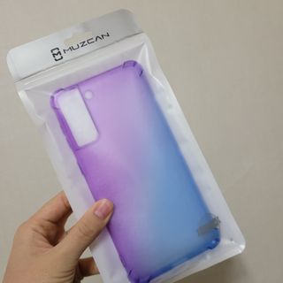 뮤즈캔 갤럭시S21 시리즈 그라데이션 탱크방탄 케이스 — 5점을 준 리뷰어가 2021년 2월 올린 사용 사진