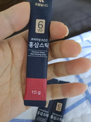 [푸름웰니스] 프리미엄 6년근 홍삼스틱 3mg x 100포 — 5점을 준 리뷰어가 2022년 3월 올린 사용 사진