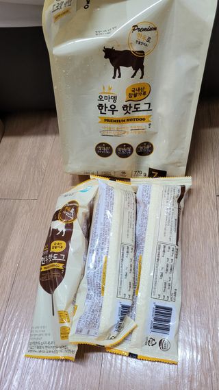 오마뎅 한우핫도그 — 4점을 준 리뷰어가 2021년 5월 올린 사용 사진