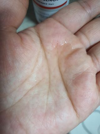 썸헤어 / SUMHAIR 썸헤어 실키 테라피 헤어 에센스 — 5점을 준 리뷰어가 2021년 5월 올린 사용 사진