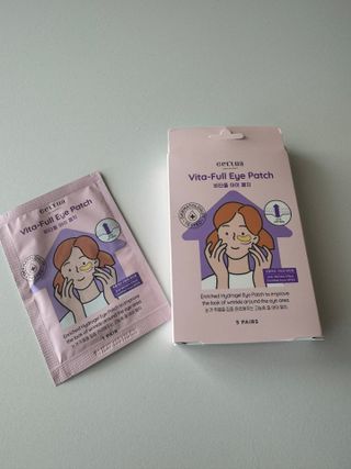 세뚜아(Cettua) 나우[세뚜아] 비타풀 아이 패치 Cettua Vita-Full Eye Patch — 4.5점을 준 리뷰어가 2024년 3월 올린 사용 사진