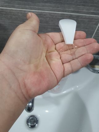 프리[닥터문] 유산균 락토케어 질경초 여성청결제 1000ml (젤타입) — 5점을 준 리뷰어가 2022년 6월 올린 사용 사진