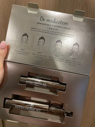 MF[더메디코템] 스피큘 DCA V리프팅 크림 — 5점을 준 리뷰어가 2024년 4월 올린 사용 사진