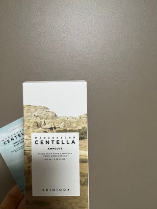 [스킨1004] 마다가스카르 센텔라 앰플 100ml — 5점을 준 리뷰어가 2024년 5월 올린 사용 사진