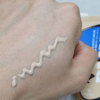 약손명가코스메틱 에오스보떼 블라인드 비비크림 50ml — 5점을 준 리뷰어가 2021년 8월 올린 사용 사진