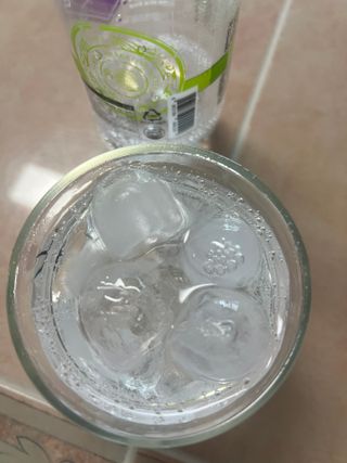 몽베스트 Montbest with Sparkling water Lemon OR Lime 20병(랜덤) — 5점을 준 리뷰어가 2024년 4월 올린 사용 사진