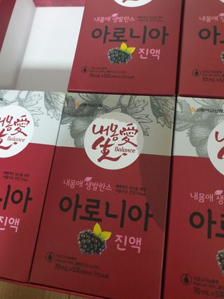 서울약사신협_내몸애생발란스아로니아_70ml x 30포 — 1점을 준 리뷰어가 2021년 6월 올린 사용 사진