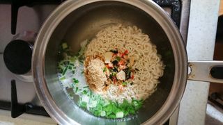 [풀무원] 자연은맛있다 정면, 백면, 홍면  세트 — 5점을 준 리뷰어가 2021년 4월 올린 사용 사진