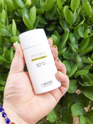 아이레시피 모이스트터치 스포츠 선밀크 50ml (SPF50+ PA+++) — 5점을 준 리뷰어가 2023년 6월 올린 사용 사진