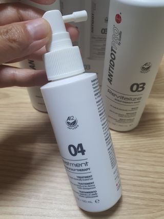안티닷프로 두피케어 샴푸 — 5점을 준 리뷰어가 2022년 6월 올린 사용 사진