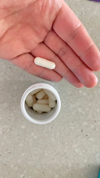 메디타민 인체유래 비피더스 포스트 프로바이오틱스 — 3.5점을 준 리뷰어가 2021년 5월 올린 사용 사진