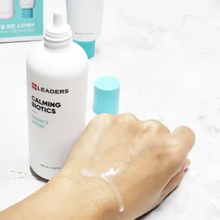 리더스코스메틱 리더스 카밍 바이오틱스 #1등 진정 기획세트 [에센스 워터150ml + 크림 마스크80ml] — 5점을 준 리뷰어가 2022년 9월 올린 사용 사진