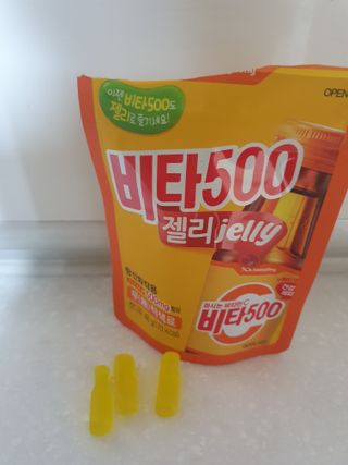 광동생활건강 [광동] 비타500데일리스틱 70포+쇼핑백+구미3개 — 4점을 준 리뷰어가 2021년 12월 올린 사용 사진