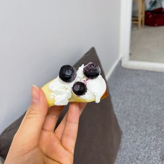 매일바이오 그릭요거트 오리지널 플레인 4개, 로스터리 커피믹스 4개 — 4점을 준 리뷰어가 2021년 12월 올린 사용 사진