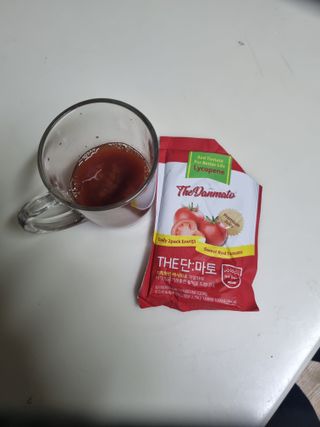 제이제이바이오 더단마토 프리미엄주스 100ml 30팩입 - 무설탕 스테비아 토마토즙 — 5점을 준 리뷰어가 2022년 1월 올린 사용 사진