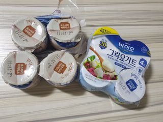 매일바이오 그릭요거트 오리지널 플레인 4개, 로스터리 커피믹스 4개 — 5점을 준 리뷰어가 2021년 12월 올린 사용 사진