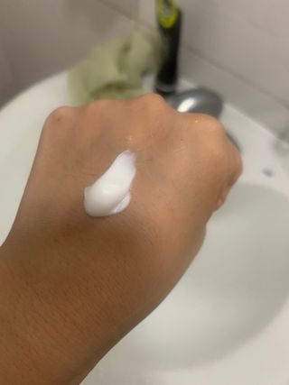 [갸스비] 지성 남성을 위한 포어케어 클렌징폼 — 3점을 준 리뷰어가 2021년 8월 올린 사용 사진