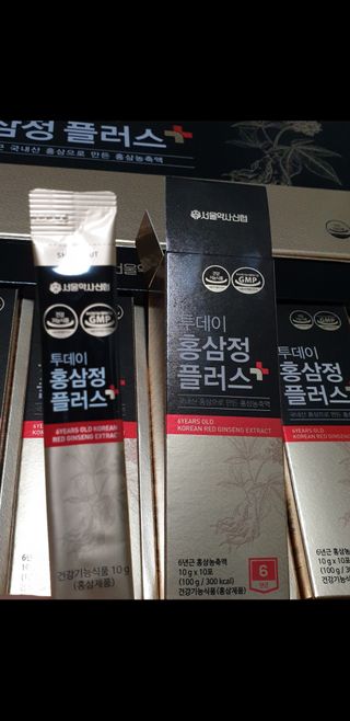 서울약사신협_투데이홍삼정플러스스틱_10g x 60포 — 5점을 준 리뷰어가 2021년 6월 올린 사용 사진