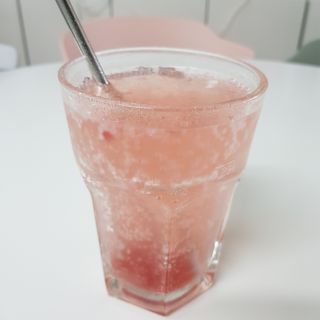 몽베스트 Montbest with Sparkling water Lemon OR Lime 20병(랜덤) — 5점을 준 리뷰어가 2022년 6월 올린 사용 사진