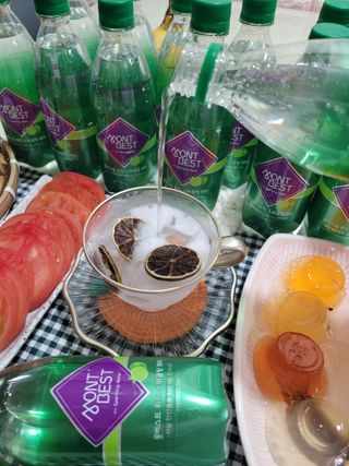 몽베스트 Montbest with Sparkling water Lime20병 — 5점을 준 리뷰어가 2022년 6월 올린 사용 사진
