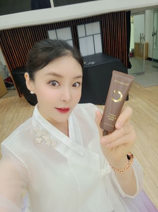 산다화 비타민C 화이트닝 크림 — 5점을 준 리뷰어가 2023년 5월 올린 사용 사진