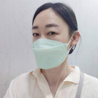 [이지아 마스크] 애니가드 더솔루션마스크 KF80 대형 컬러 4종 — 5점을 준 리뷰어가 2021년 7월 올린 사용 사진
