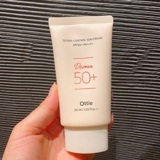 [오띠] SET_더마 컨트롤 선 크림( SPF50+ PA++++) & 100 마스크팩 x  4매 (수분/탄력/광채/장벽) — 5점을 준 리뷰어가 2022년 7월 올린 사용 사진