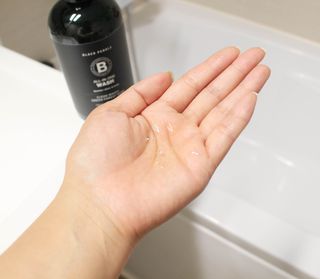 블랙페블 남성청결제 올인원 바디워시 클린 웨이브 — 5점을 준 리뷰어가 2021년 5월 올린 사용 사진