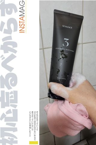 르핸스 퍼포밍 3 바디워시 비반트포렛/베티버포그 — 5점을 준 리뷰어가 2022년 12월 올린 사용 사진