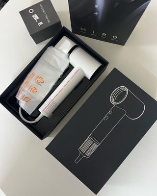 샤오미 로이드미 고속 헤어 드라이기 — 5점을 준 리뷰어가 2023년 7월 올린 사용 사진
