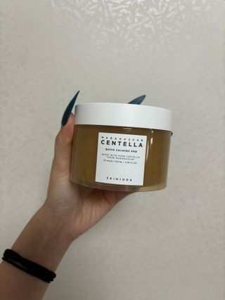 스킨1004 [SKIN1004] 마다가스카르 센텔라 퀵 카밍 패드 70매 130ml — 5점을 준 리뷰어가 2024년 9월 올린 사용 사진