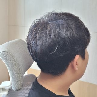 닥터시드 페퍼민트 앤 레몬 비건 비듬케어 쿨 탈모 샴푸 (1000ml) — 5점을 준 리뷰어가 2024년 1월 올린 사용 사진