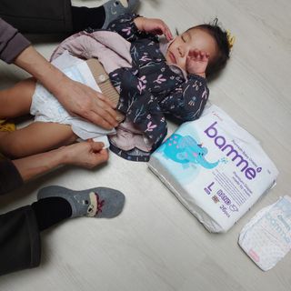 오브맘 밤 프리미엄 아기 기저귀 팬티형 밴드형 — 5점을 준 리뷰어가 2020년 12월 올린 사용 사진