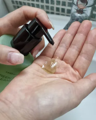 프리마인 메이크업과 들뜨는 각질까지 한방에 깐달걀로! 순하기까지한 셀베이스 그린티클렌저(200ml) — 5점을 준 리뷰어가 2023년 5월 올린 사용 사진