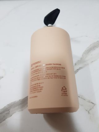 프리마인 더이상 뻣뻣하고 효과없는 탈모샴푸는 NO. 근본부터 케어하는 셀베이스 그린티샴푸(500ml) — 5점을 준 리뷰어가 2023년 2월 올린 사용 사진