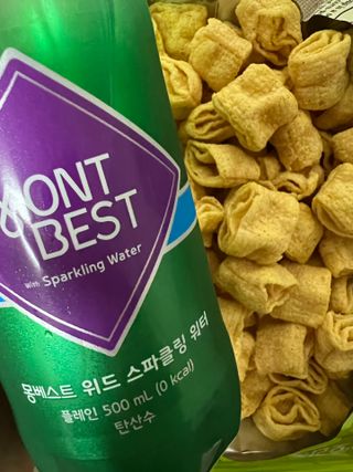 몽베스트 Montbest with Sparkling water Plain 20병 — 5점을 준 리뷰어가 2022년 9월 올린 사용 사진