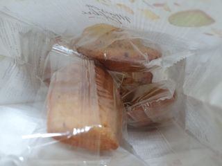 [메종콜리브리] 프랑스 마들렌 메종콜리브리 피스타치오 마들렌 2팩 — 4점을 준 리뷰어가 2021년 11월 올린 사용 사진